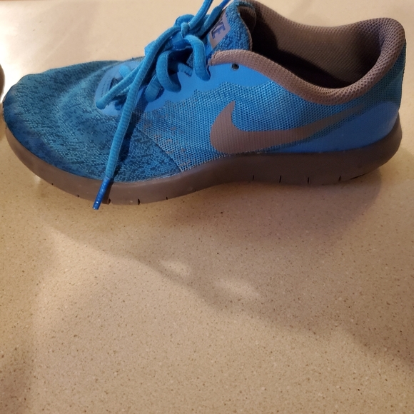 Nike Flex Contact Boys Sneakers size 4Y 5Y - Picture 3 of 4